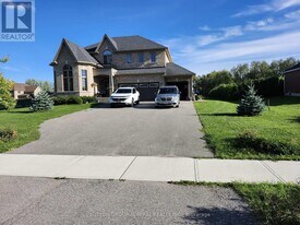 1169 Shore Acres Dr in Innisfil, ON - Building Photo