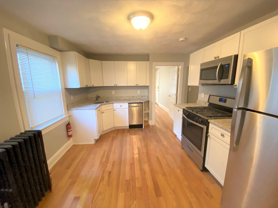 309 Highland Ave, Unit 1 in Somerville, MA - Foto de edificio