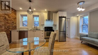 157 James St in Ottawa, ON - Building Photo