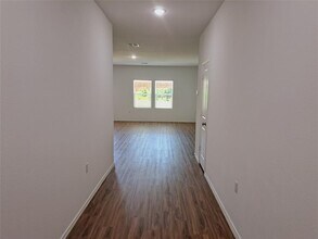 2412 Nightview Dr in Pflugerville, TX - Building Photo - Building Photo