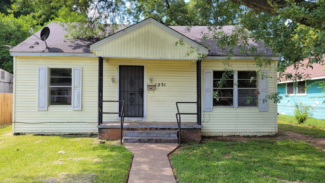 1231 Waller Ave in Bossier City, LA - Building Photo