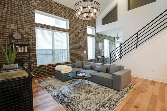 property at 1008 Totis Rd