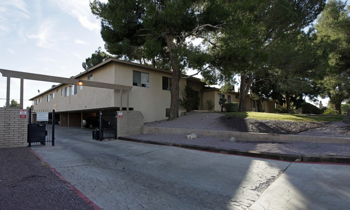 Casa Colado in Apple Valley, CA - Foto de edificio