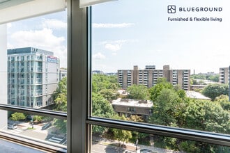 301 M St SW in Washington, DC - Foto de edificio - Building Photo