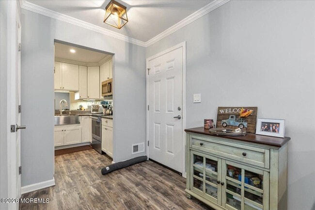 114 Wellington Pl in Matawan, NJ - Building Photo - Building Photo