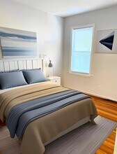 211 Maverick St, Unit #2R in Boston, MA - Foto de edificio - Building Photo