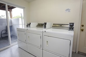 Covington Place in Peoria, IL - Building Photo - Interior Photo