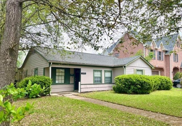 property at 5418 Grand Lake St