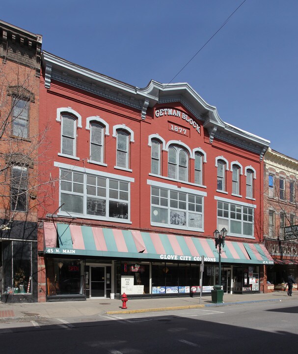 43-47 N Main St in Gloversville, NY - Building Photo