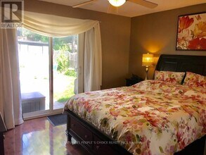 579 Northcliffe Blvd in Toronto, ON - Building Photo - Building Photo