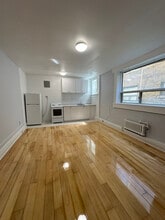 WELLESLEY APARTMENTS in Toronto, ON - Building Photo - Building Photo