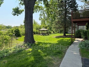 5856 Shaw St in Haslett, MI - Building Photo - Building Photo