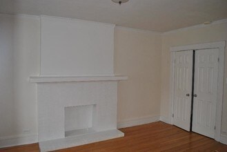 1019 Dempster Street in Evanston, IL - Building Photo - Building Photo
