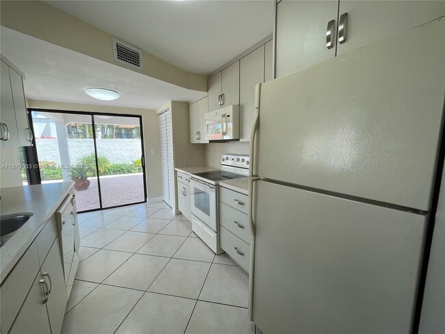 1301 SW 124th Ct