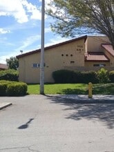 1700 E Ave Q14 in Palmdale, CA - Building Photo - Building Photo