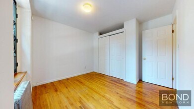 299 E 11th St in New York, NY - Building Photo - Building Photo