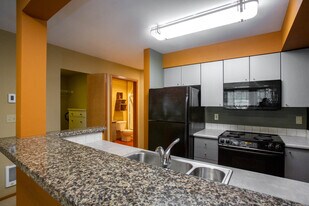 1125 E Olive St in Seattle, WA - Building Photo