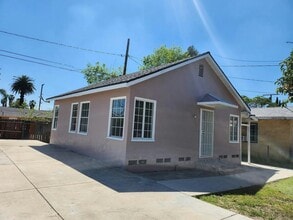 137 W Base Line St in San Bernardino, CA - Building Photo - Building Photo