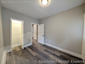 82 North St, Unit 2 in Medford, MA - Building Photo - Building Photo