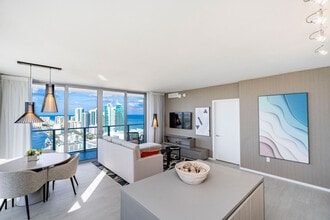 4112 Jimmy Buffett Mem Hwy in Hollywood, FL - Building Photo - Building Photo