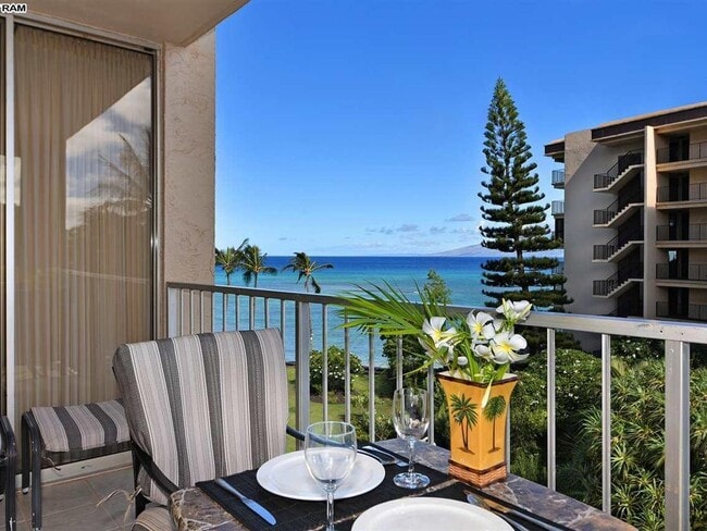 property at 4365 Lower Honoapiilani Rd