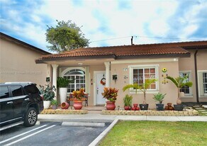 13778 SW 170th Ln in Miami, FL - Building Photo
