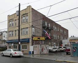 Elizabeth House Apartments