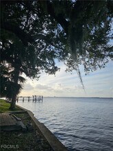 3933 E River Dr in Ft. Myers, FL - Building Photo - Building Photo