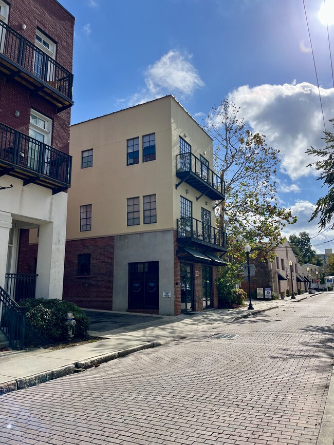 219 S Water St, Unit 2