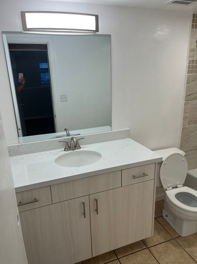 435 E Creekside Cir in Murray, UT - Building Photo - Building Photo