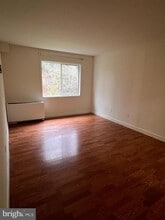 4108 Mangalore Dr in Annandale, VA - Building Photo - Building Photo