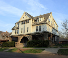 220 Jefferson St Apartments