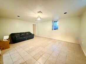 8 Brandley Rd in Watertown, MA - Building Photo - Building Photo