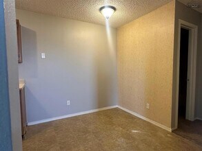 4110 Faith Rd in Wichita Falls, TX - Foto de edificio - Building Photo