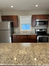 91 Homes Ave, Unit 2 in Boston, MA - Foto de edificio - Building Photo