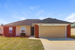 3257 Fox Squirrel Dr in Orange Park, FL - Building Photo