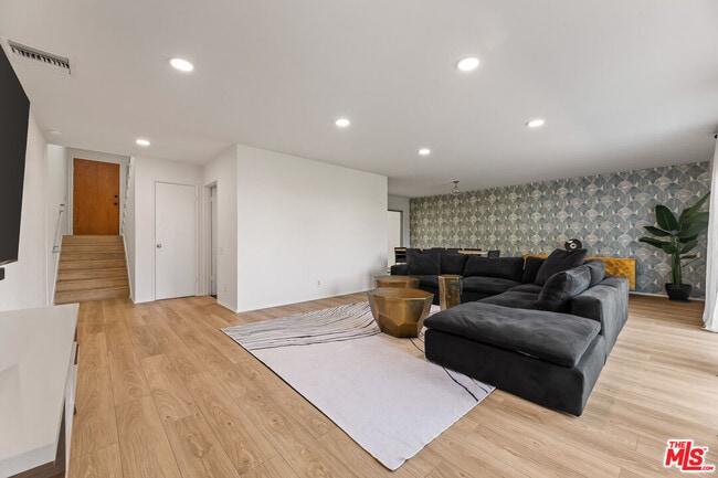 3500 W Manchester Blvd in Inglewood, CA - Building Photo - Building Photo