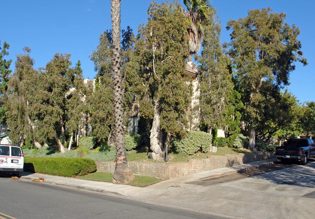 Mesa Greens Apartments in La Mesa, CA - Building Photo