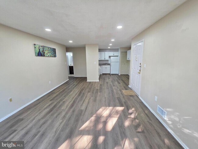 22 Alburtus Ct in Trenton, NJ - Building Photo - Building Photo