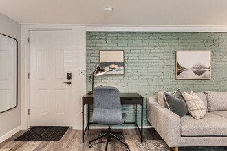 2805 E 16th Ave in Denver, CO - Building Photo - Building Photo