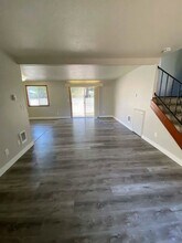 3323 SE Maple St in Oak Grove, OR - Building Photo - Building Photo