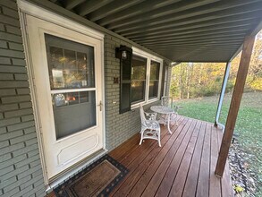 44 Maple Ave in Candler, NC - Building Photo - Building Photo