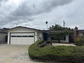 1736 Brooks St in San Mateo, CA - Building Photo