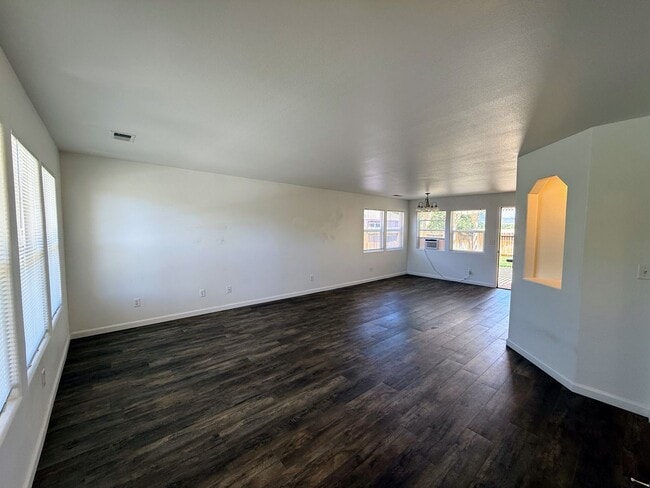 1307 White Ash Dr in Gardnerville, NV - Building Photo - Building Photo