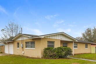 5664 Hillman Dr in Jacksonville, FL - Foto de edificio - Building Photo