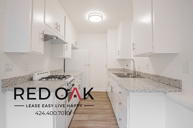 15901 S Vermont Ave, Unit 3 in Gardena, CA - Foto de edificio - Building Photo