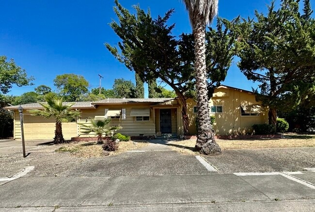5400 Greenbrier Way
