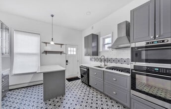 13 2nd Ave, Unit Unit #2 in Newark, NJ - Building Photo - Building Photo