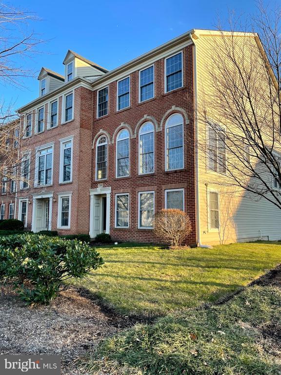 property at 43000 Matties Terrace