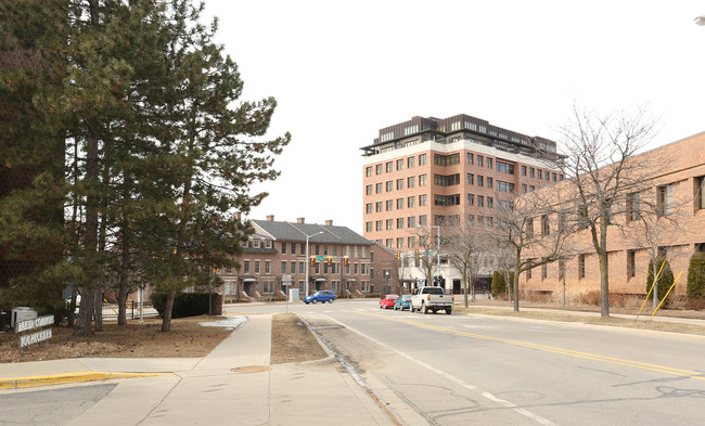 Ashley Mews in Ann Arbor, MI - Building Photo - Building Photo